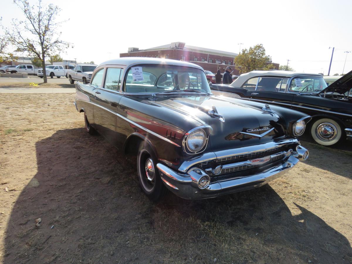 1957 CHEVROLET 210 2DR POST