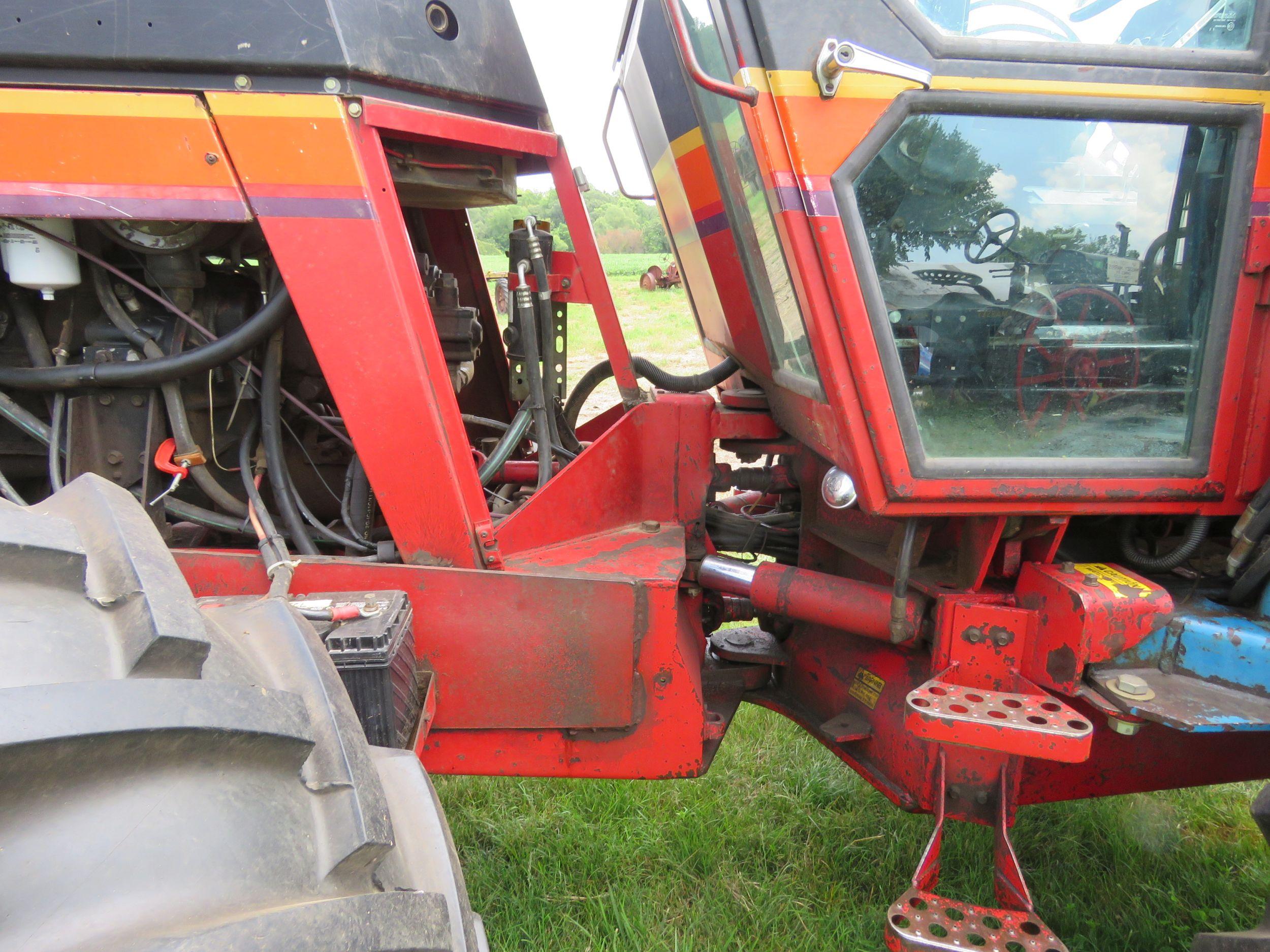 Versatile 256 Bi-Directional Tractor with Bucket-WORK SAVER TREE SHEAR NOT NOT INCLUDED