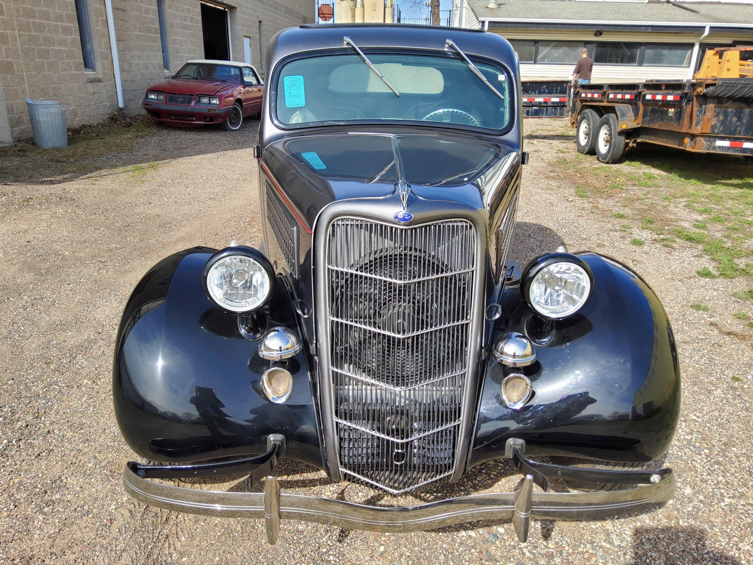 1935 Ford 3 Window Coupe