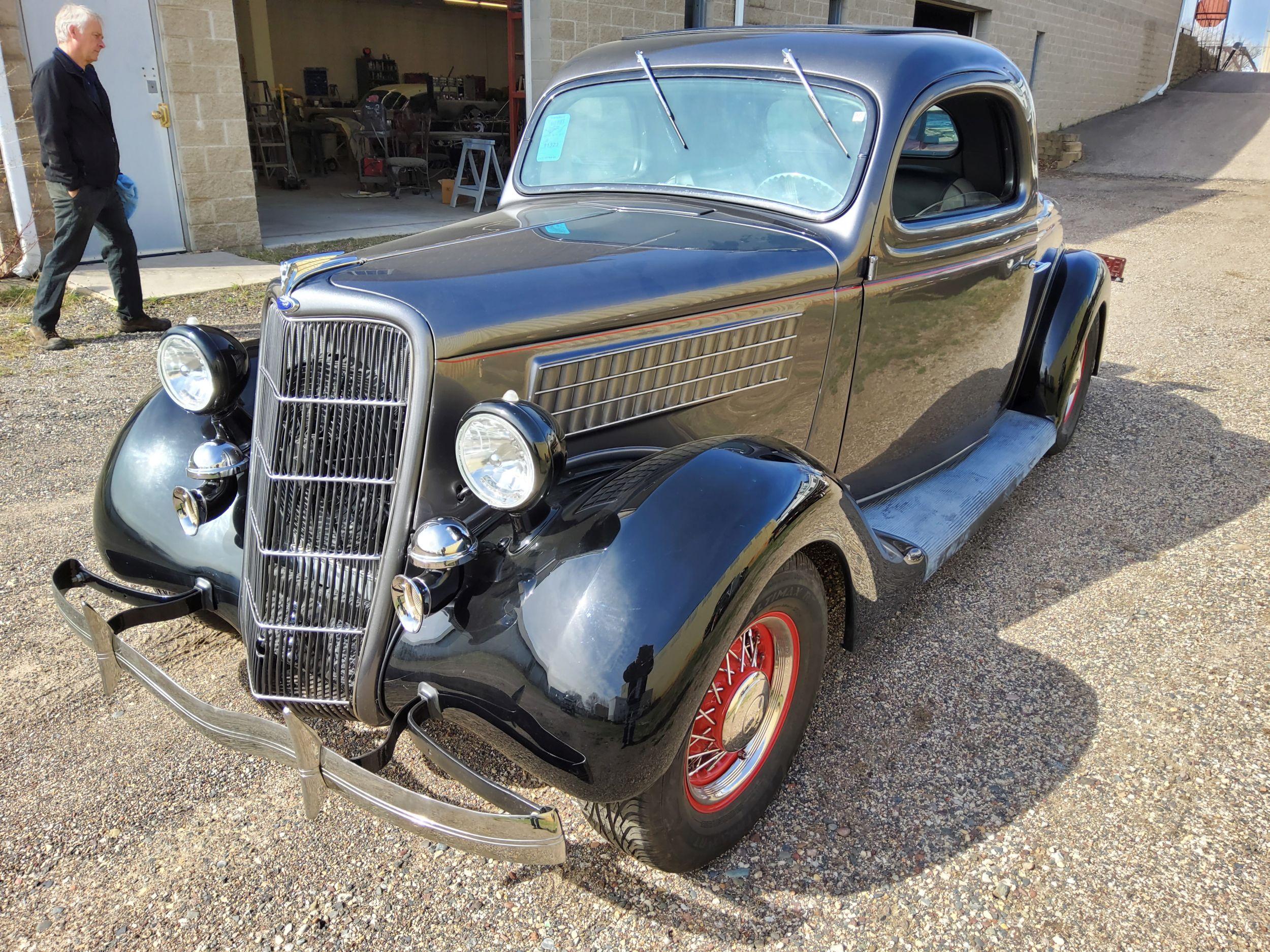 1935 Ford 3 Window Coupe