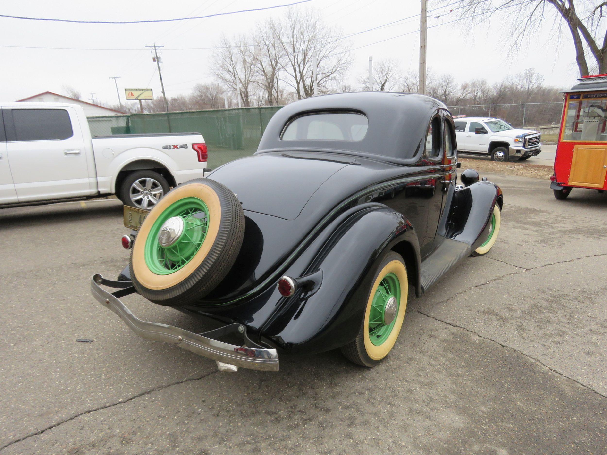 1935 Ford Coupe