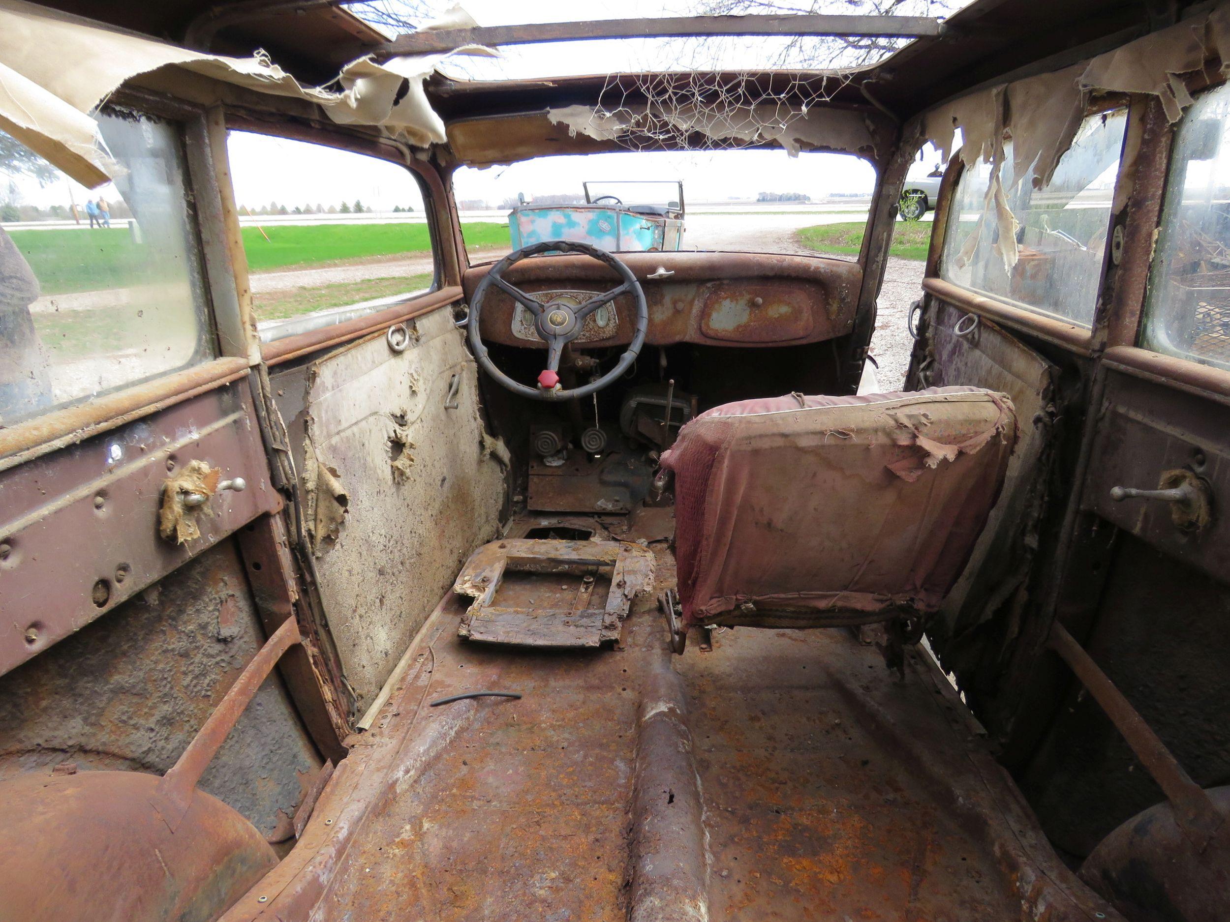 1933 Ford Model C 2dr Sedan Project