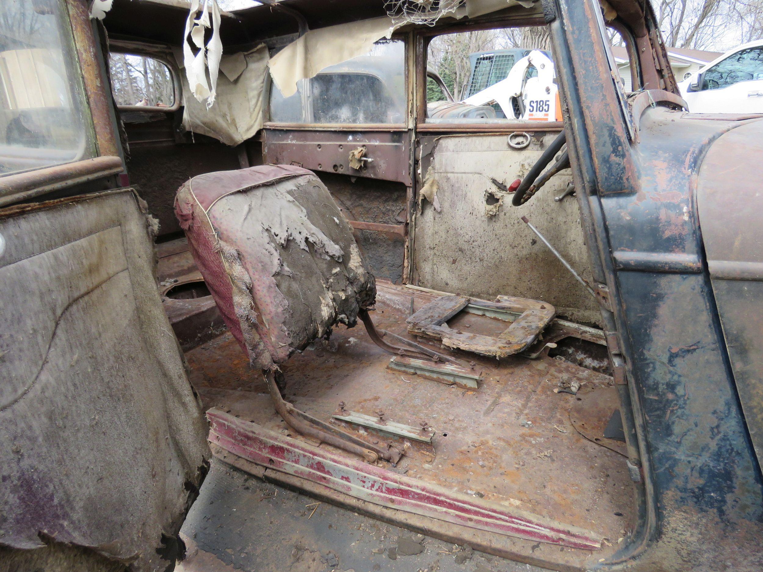 1933 Ford Model C 2dr Sedan Project