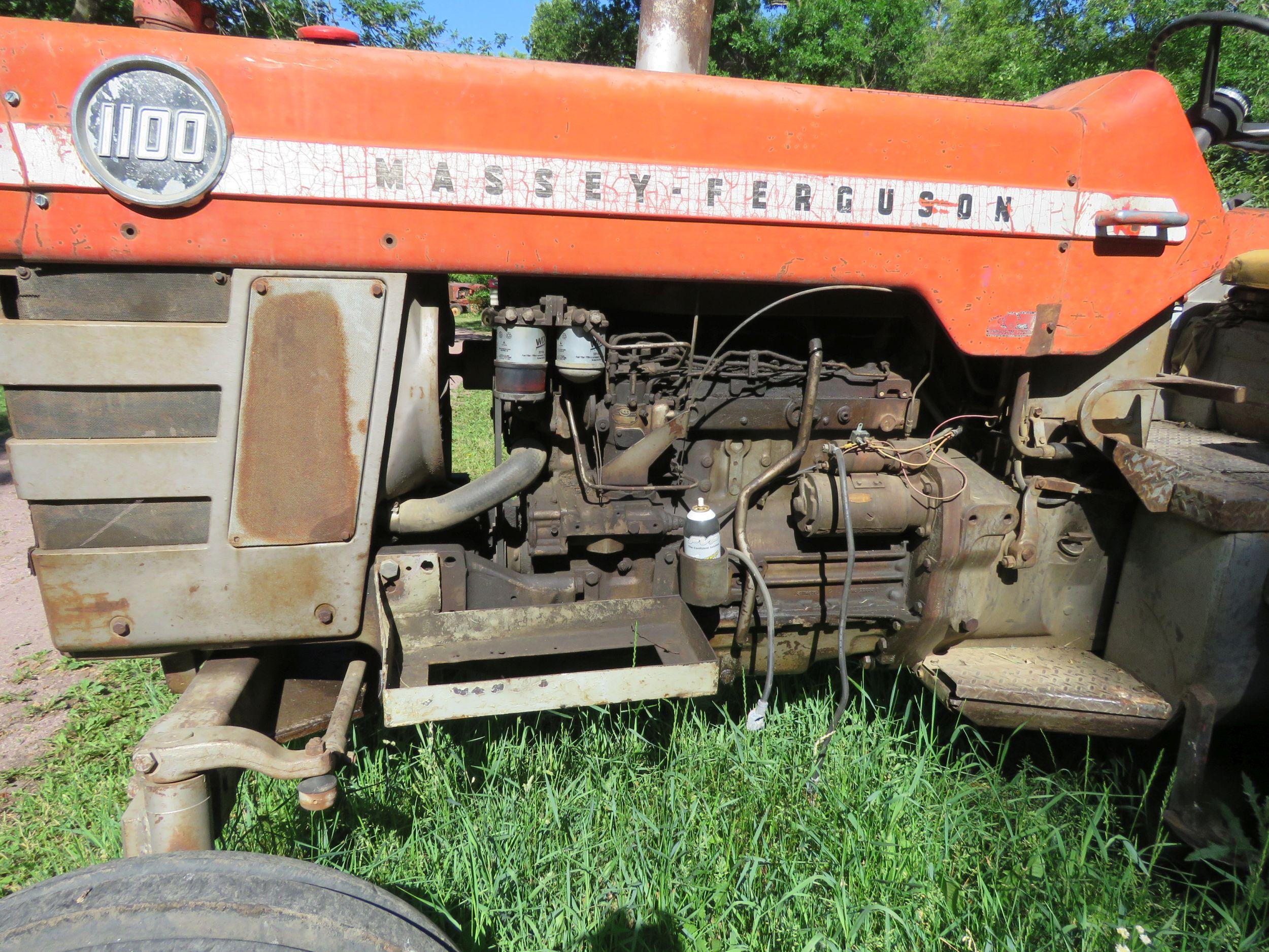 Massey Ferguson 1100 Tractor