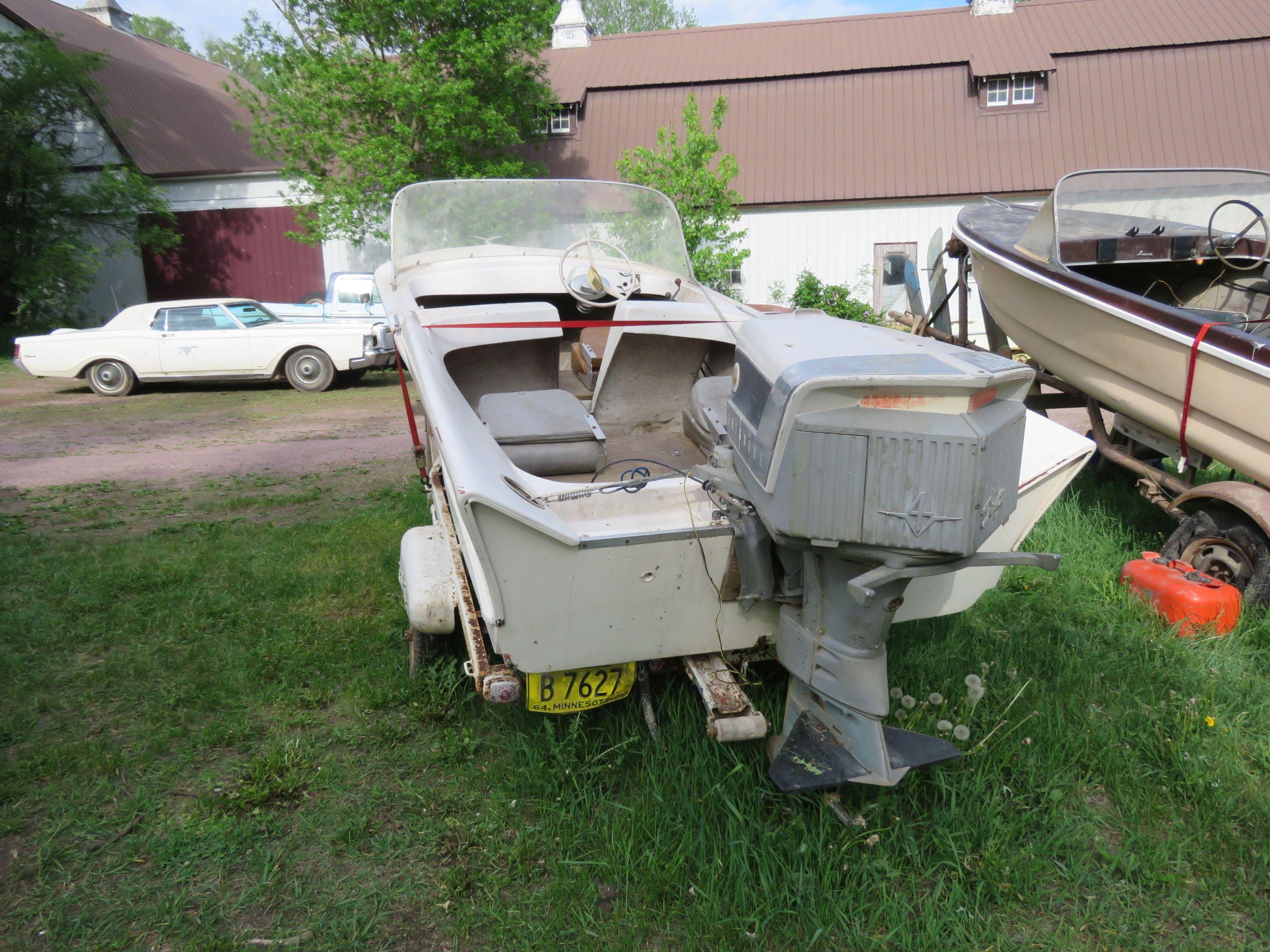 Vintage Boat with Evinrude Starlite 4 fifty outboard motor