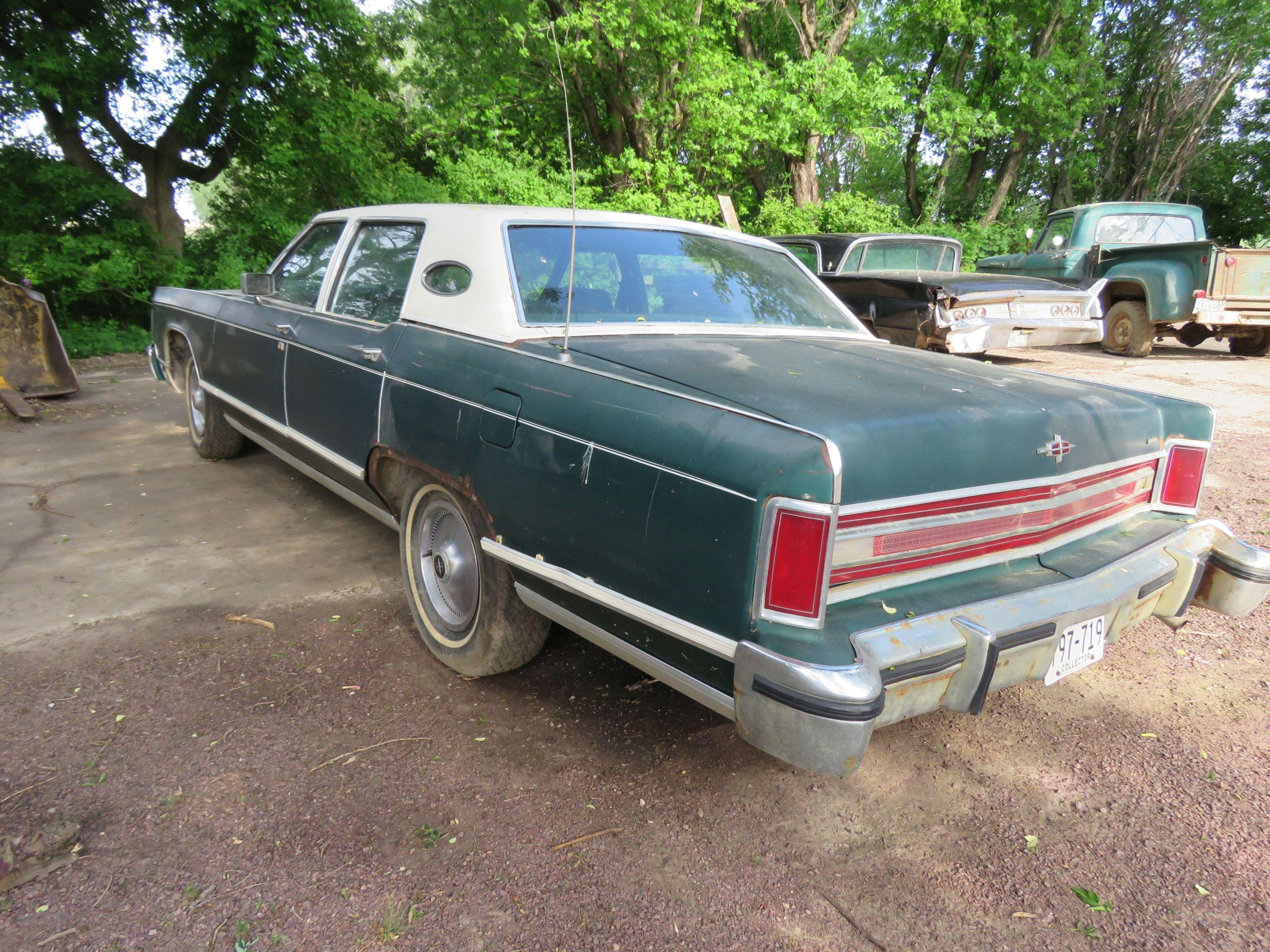 1976 Lincoln Continental 4dr