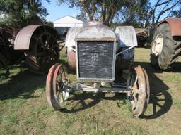 Fordson tractor for restore