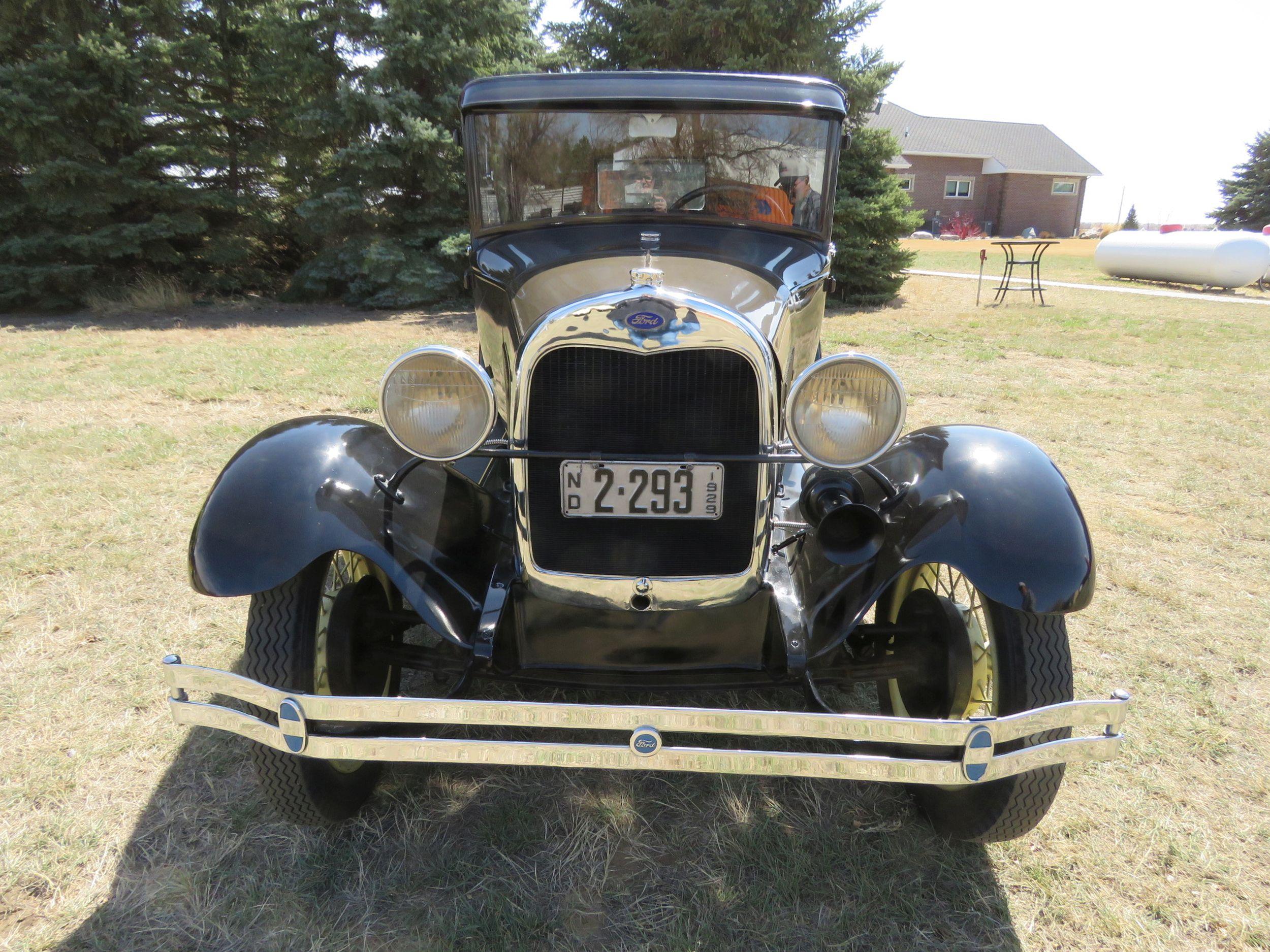 1929 Ford Model A 4dr Sedan