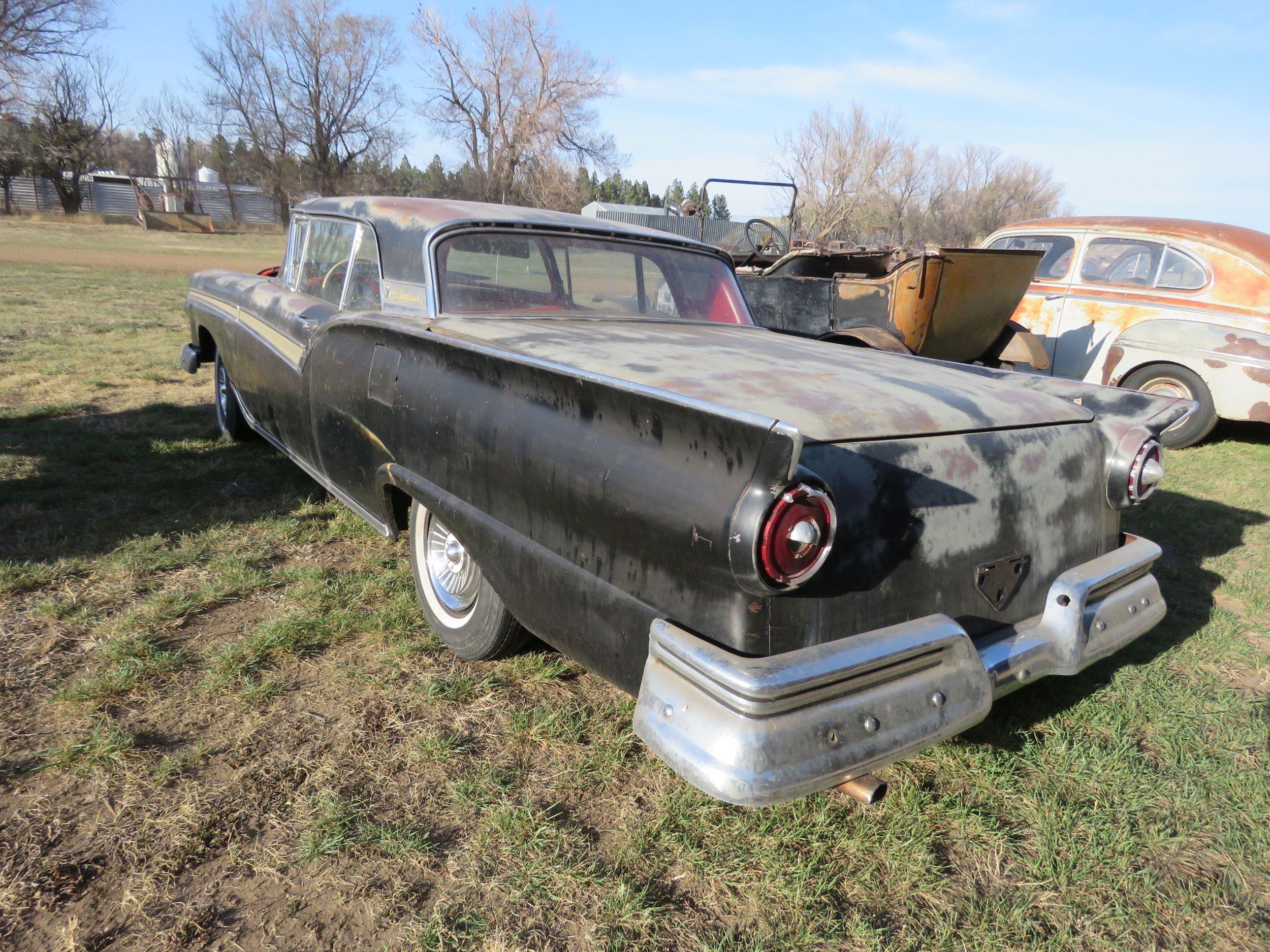 1957 Ford Fairlane 500 Skyliner Retractable Hardtop