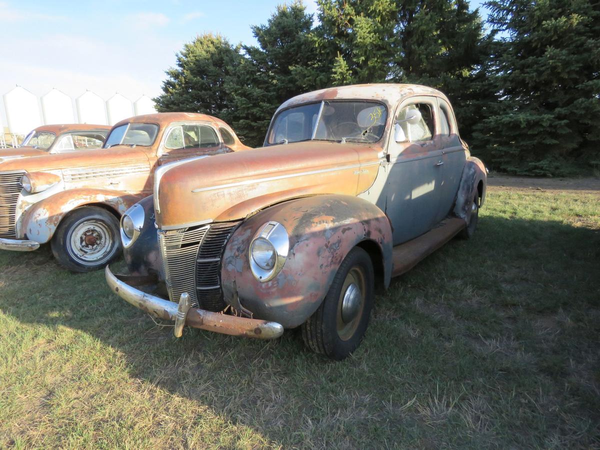 1940 Ford Deluxe Coupe