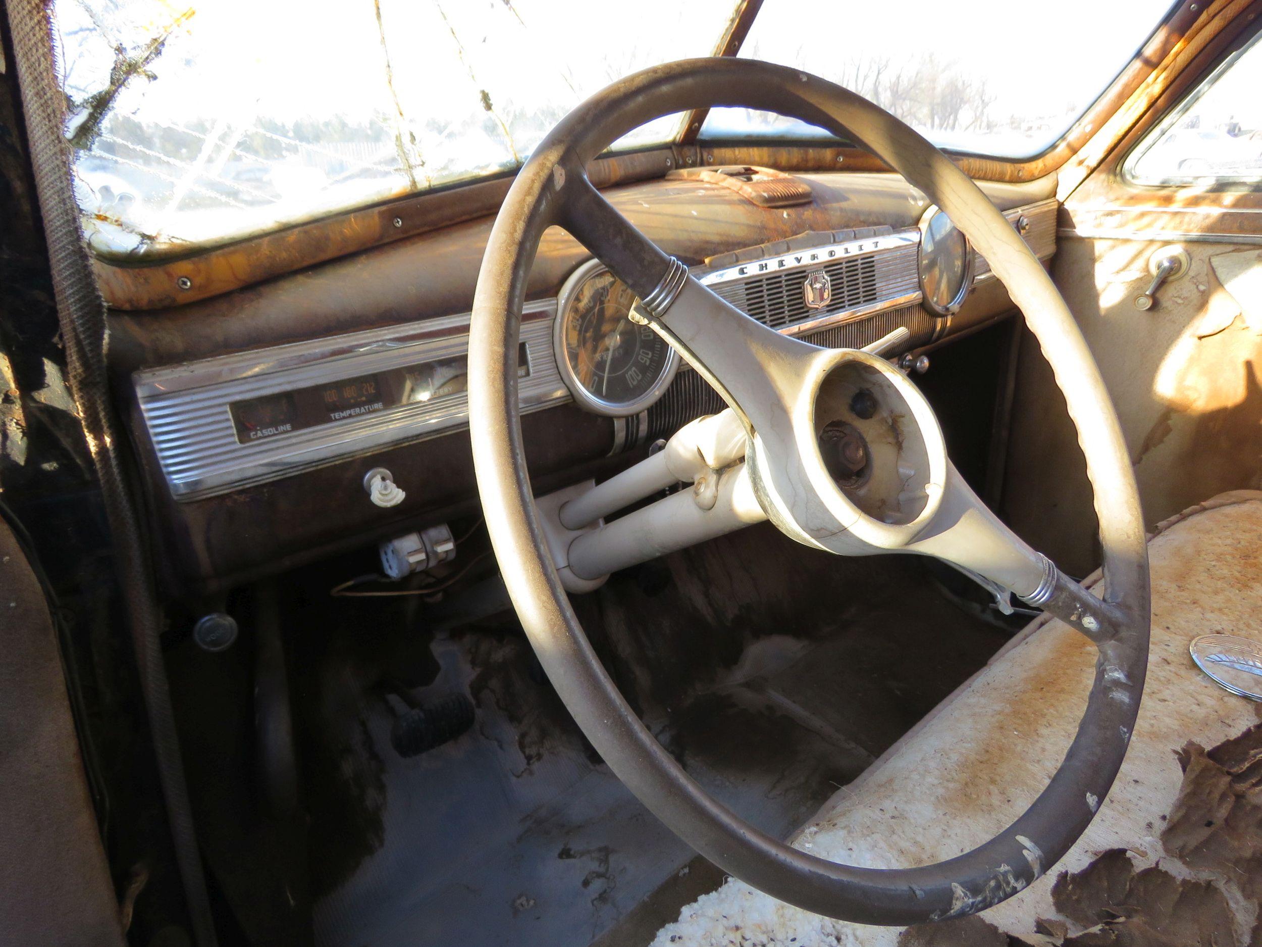 1946 Chevrolet Fleetline 2dr Sedan