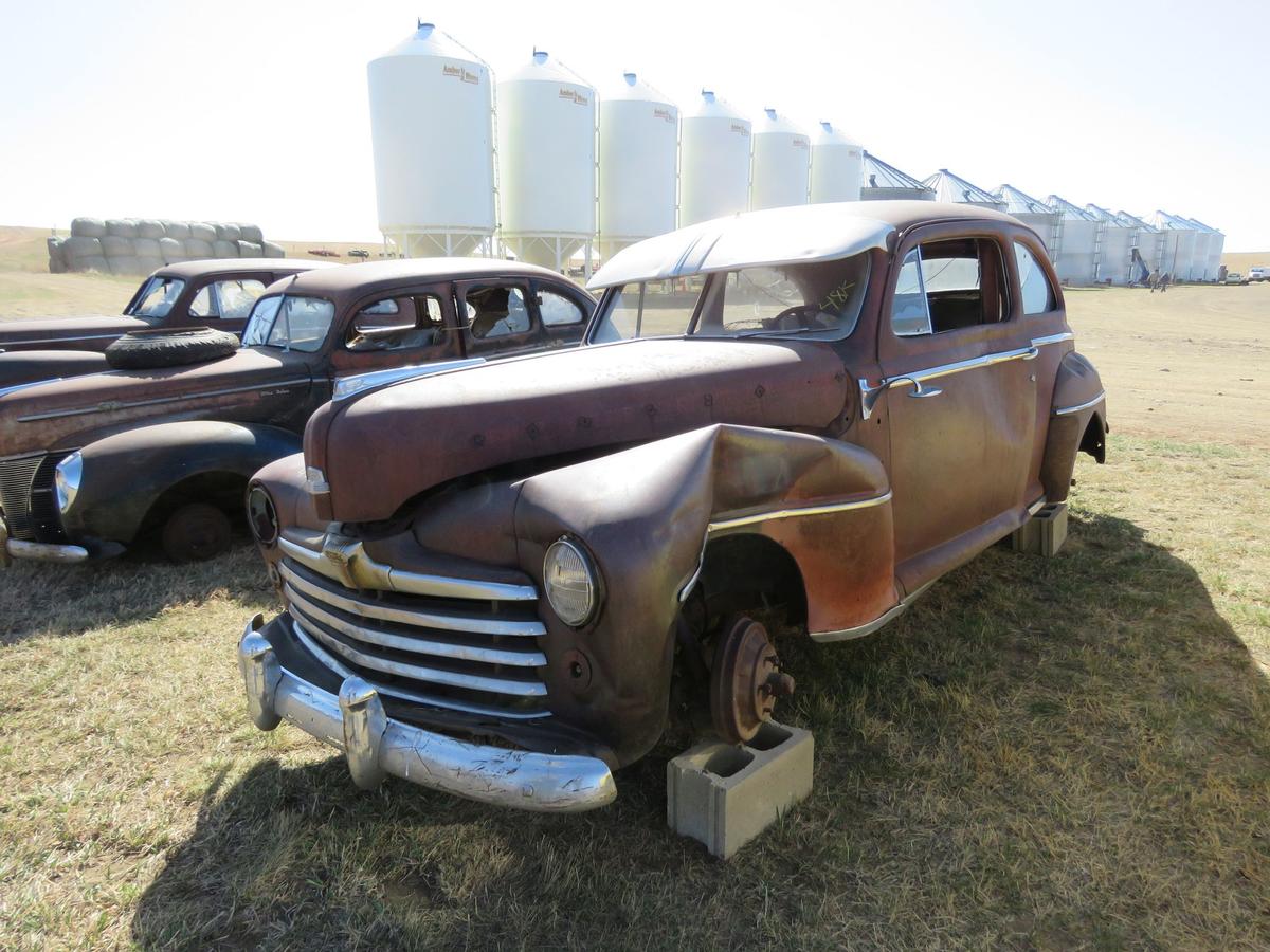 1947 Ford 2dr Sedan