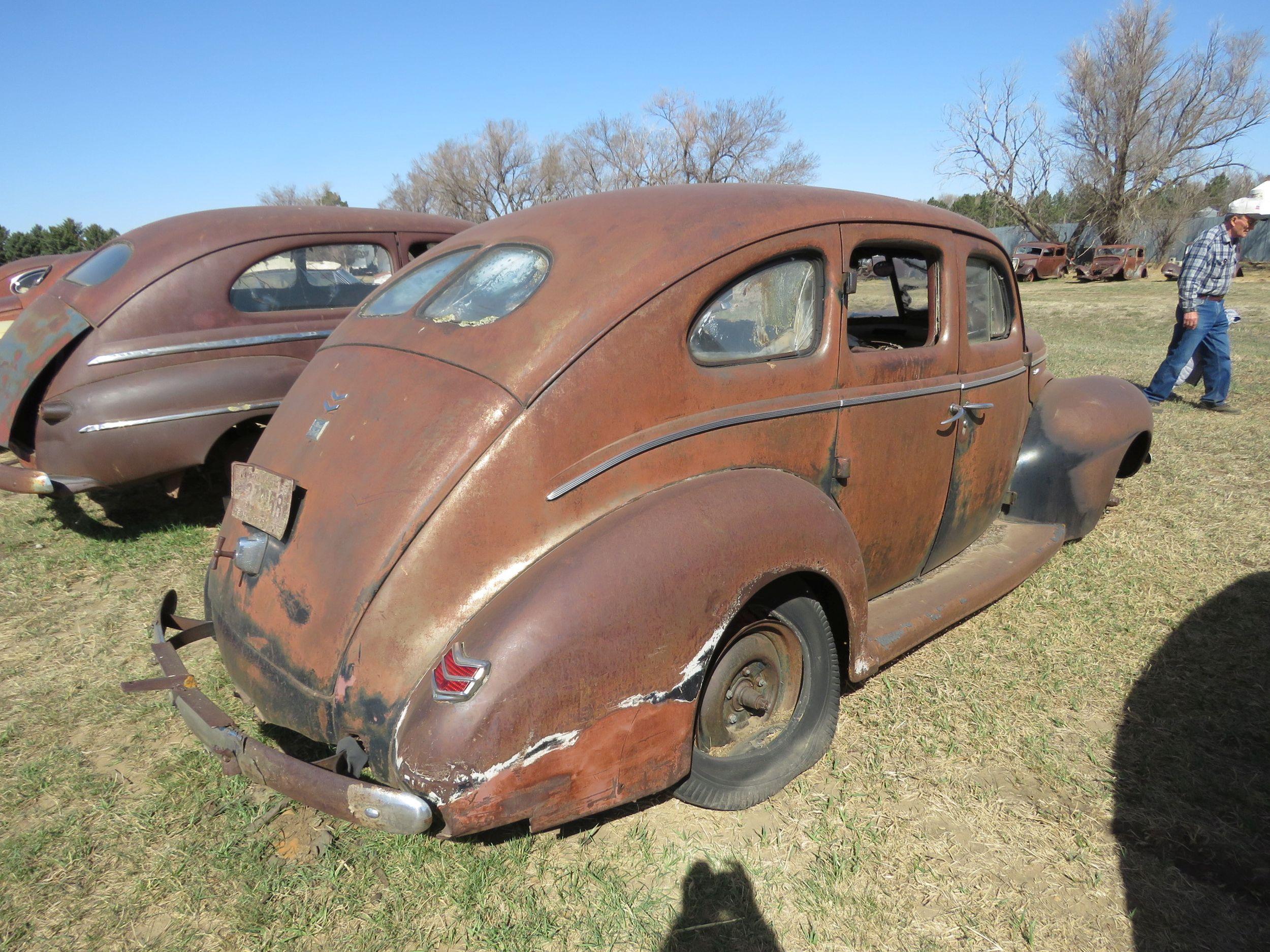 1940 Ford 4 dry Suicide Sedan for rod or restore