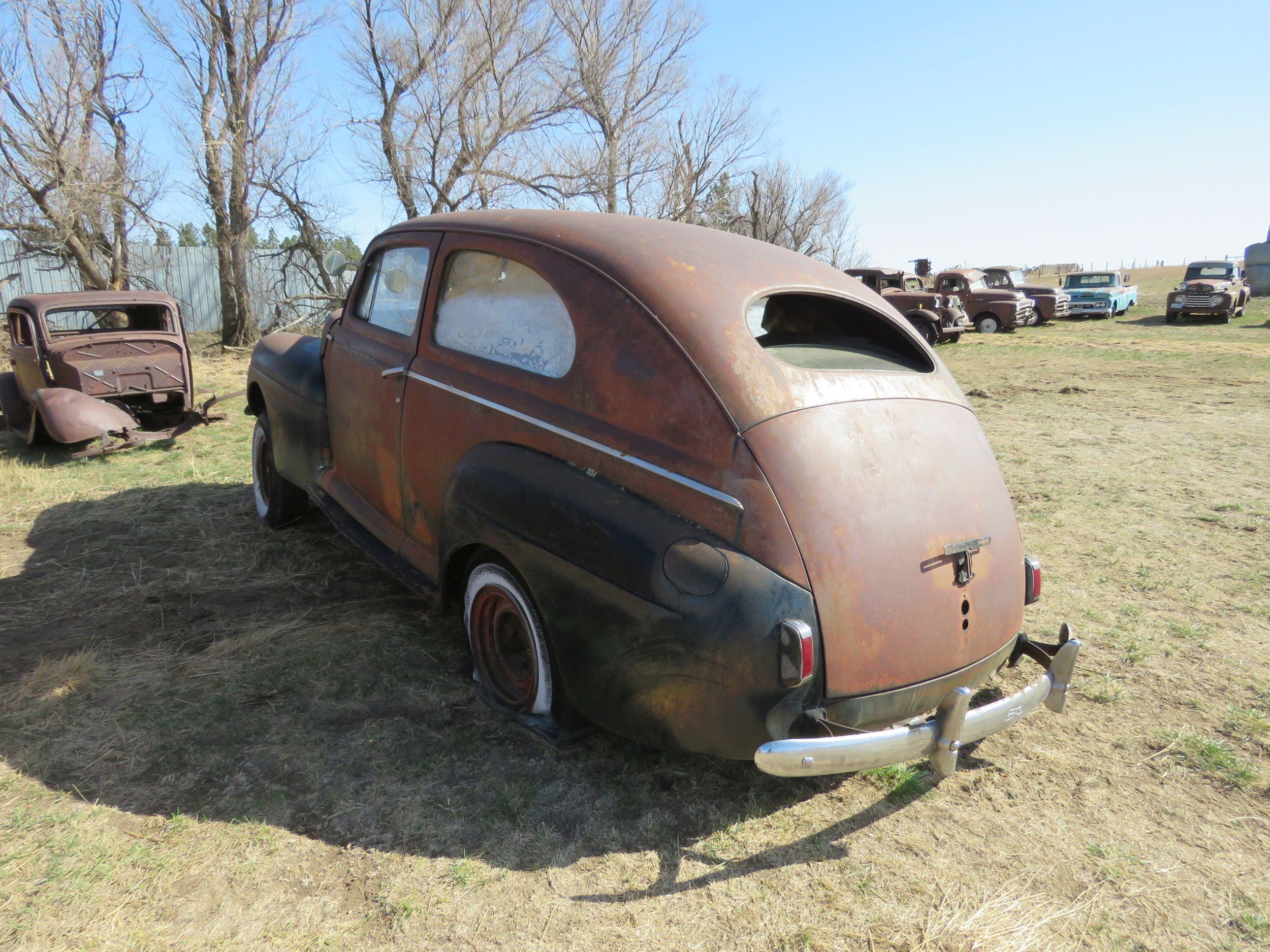 1941 Ford 2dr Sedan