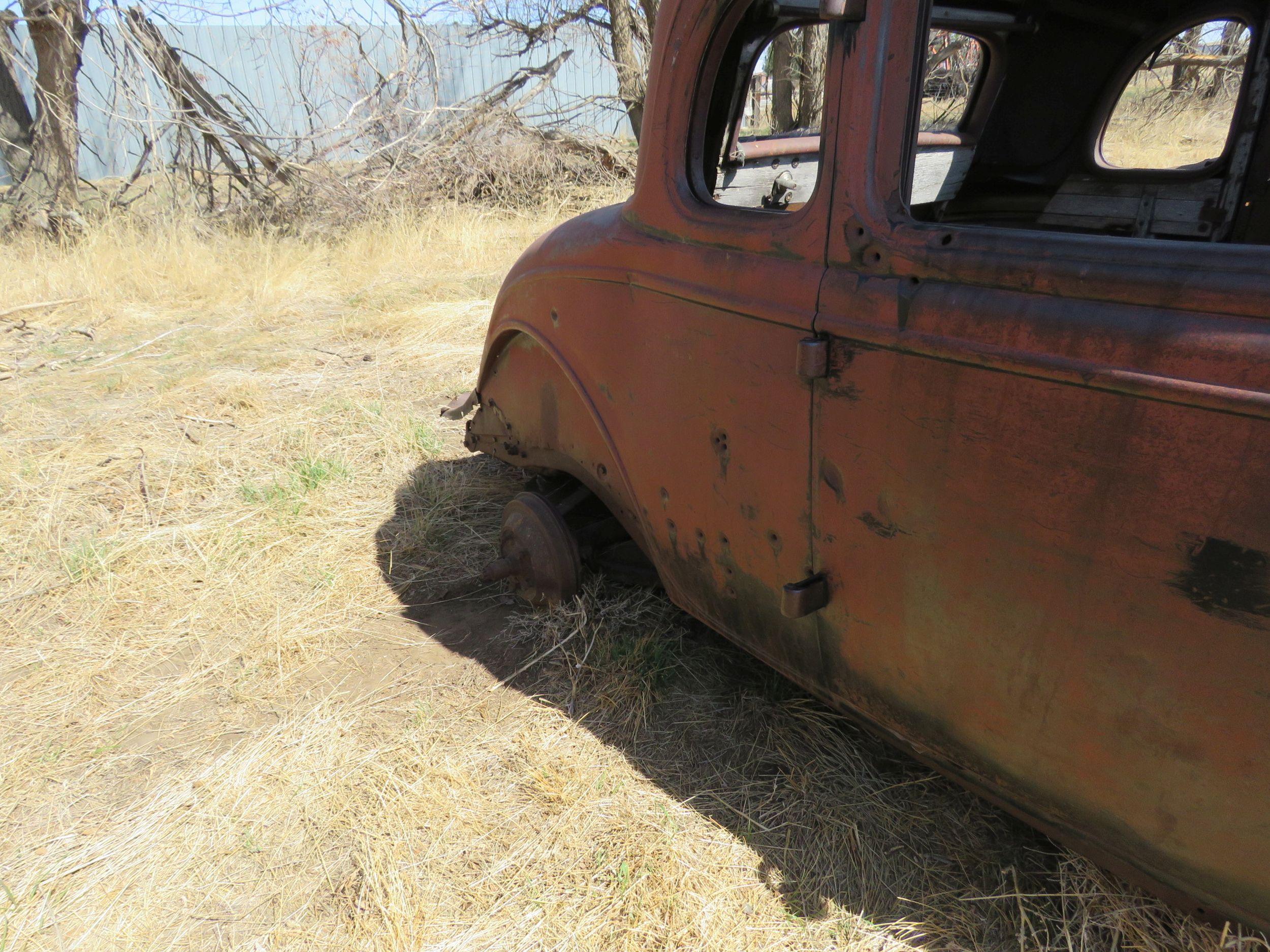 1934 Ford 5 window Coupe Body