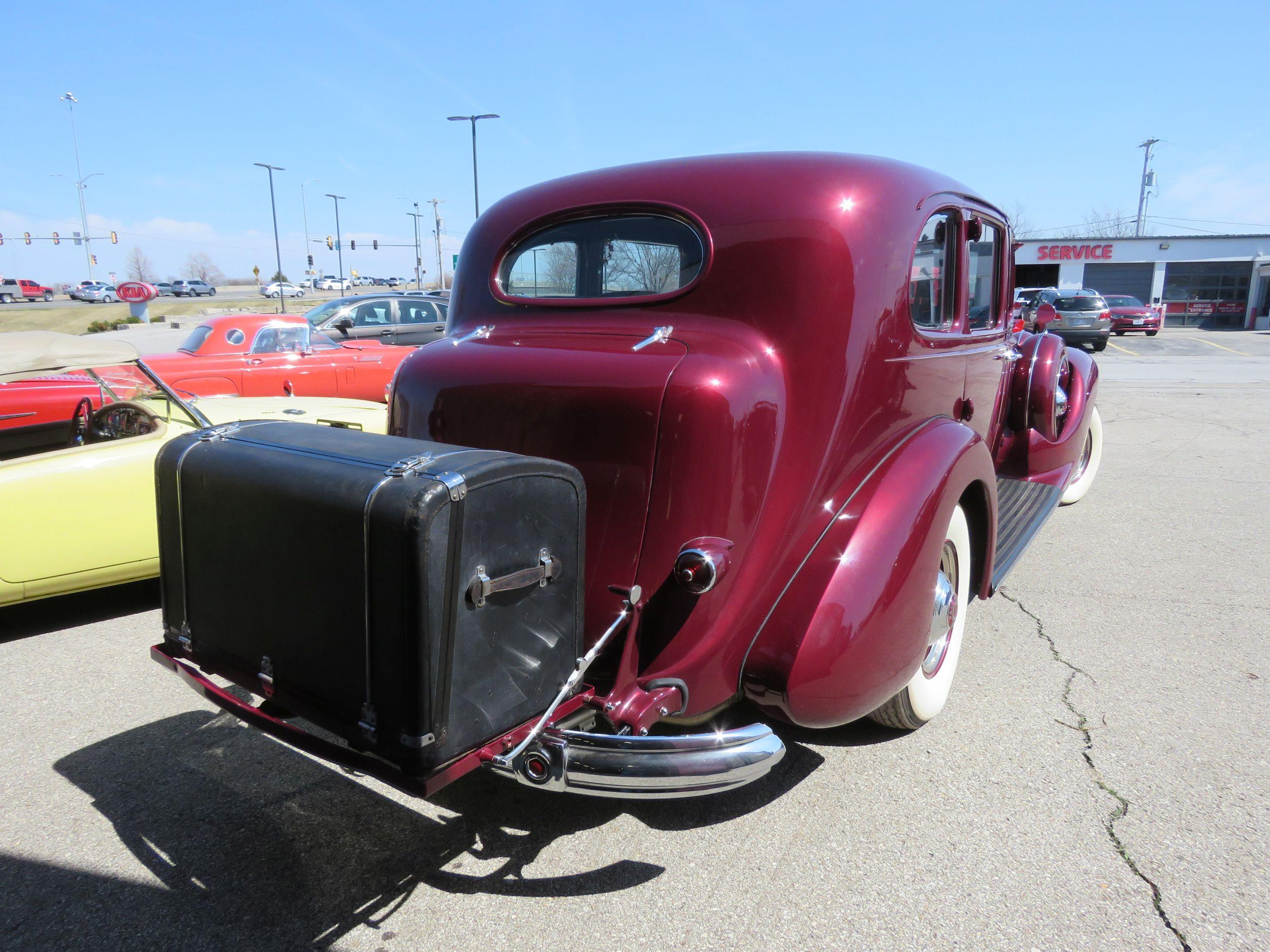 1939 Packard 1708 Limo 7 Passenger Sedan