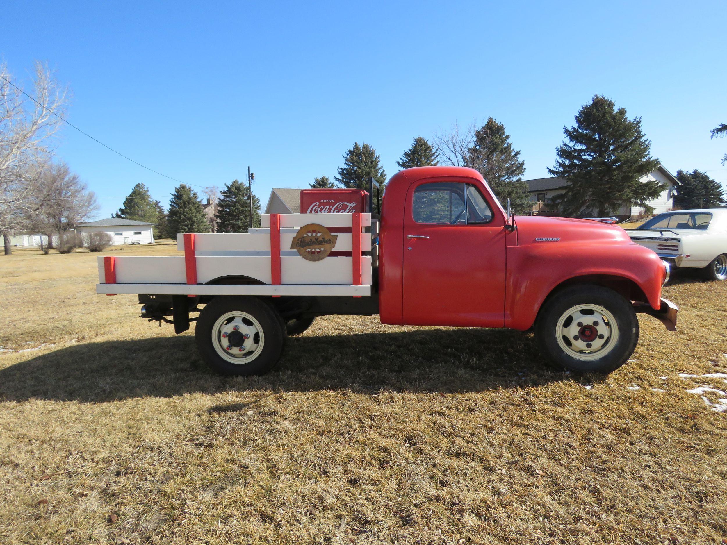 1952 Studebaker R15 Truck