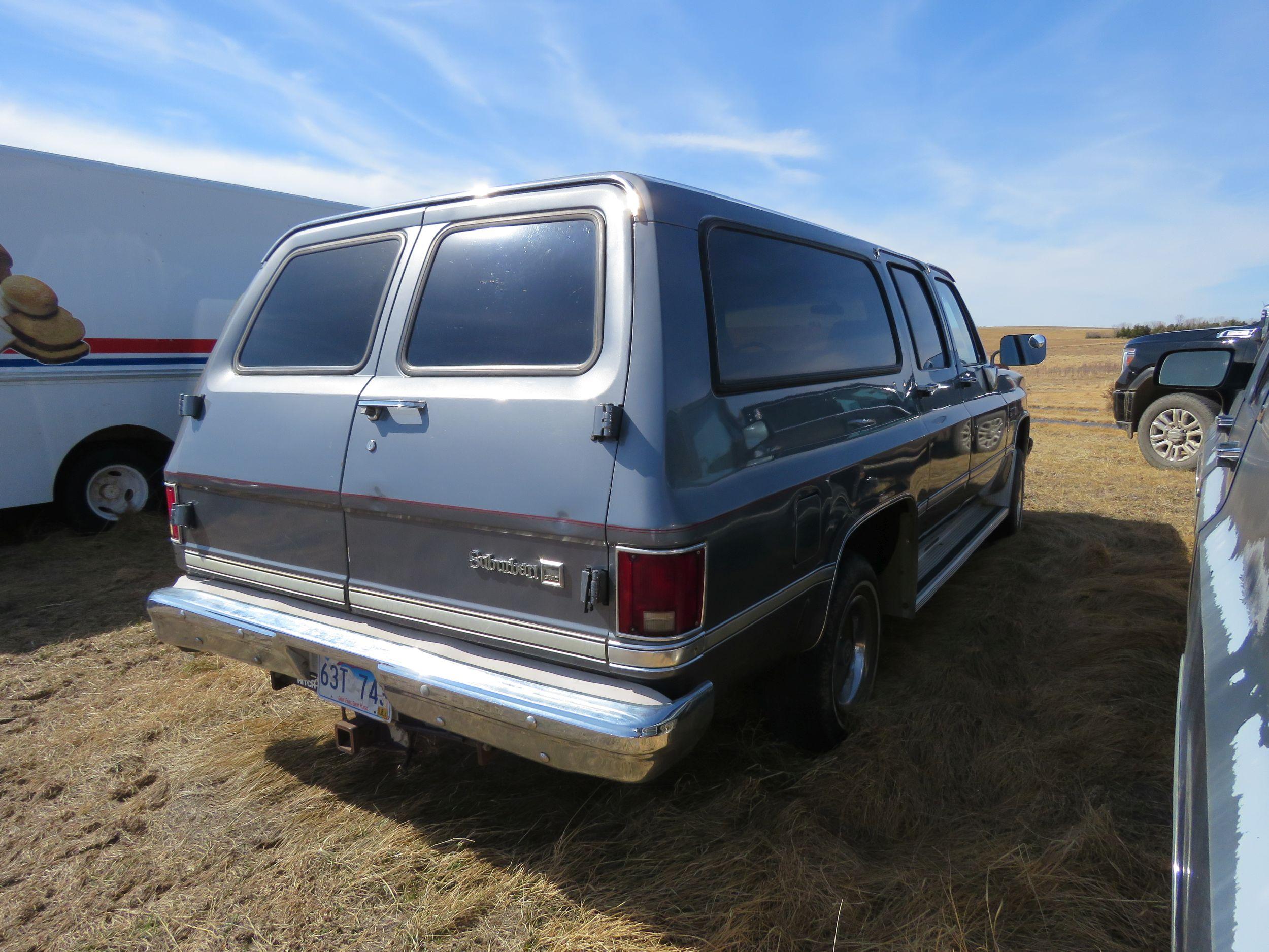 1987 GMC Sierra 1500 Series Suburban