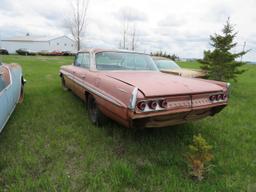 1961 Pontiac Bonneville 4dr HT