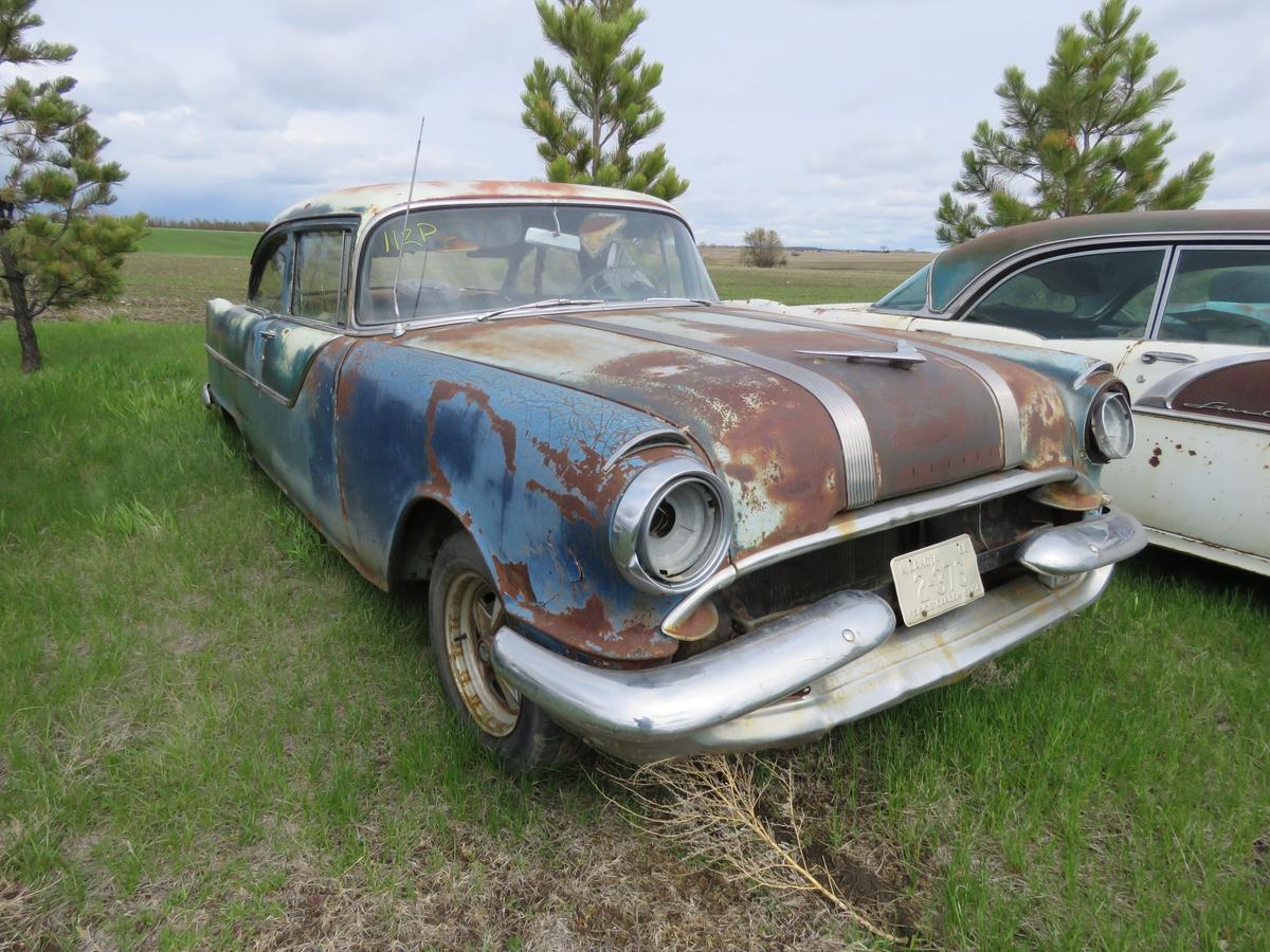 1955 Pontiac 2dr Sedan