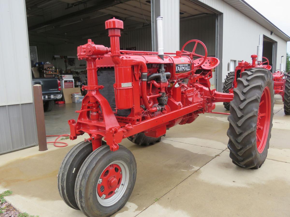 Farmall F-20 Tractor