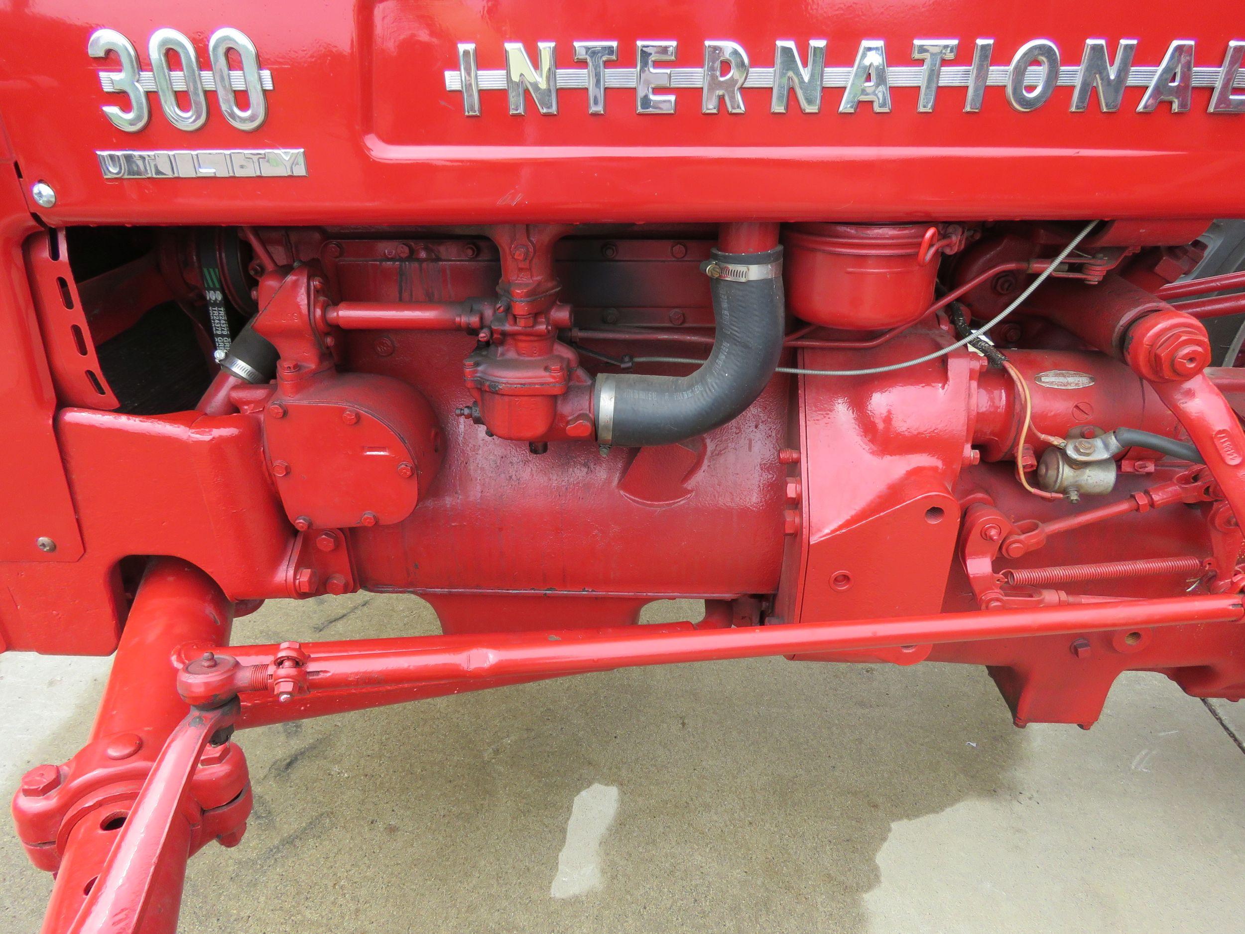 1955 Internattional 300 Utility Tractor