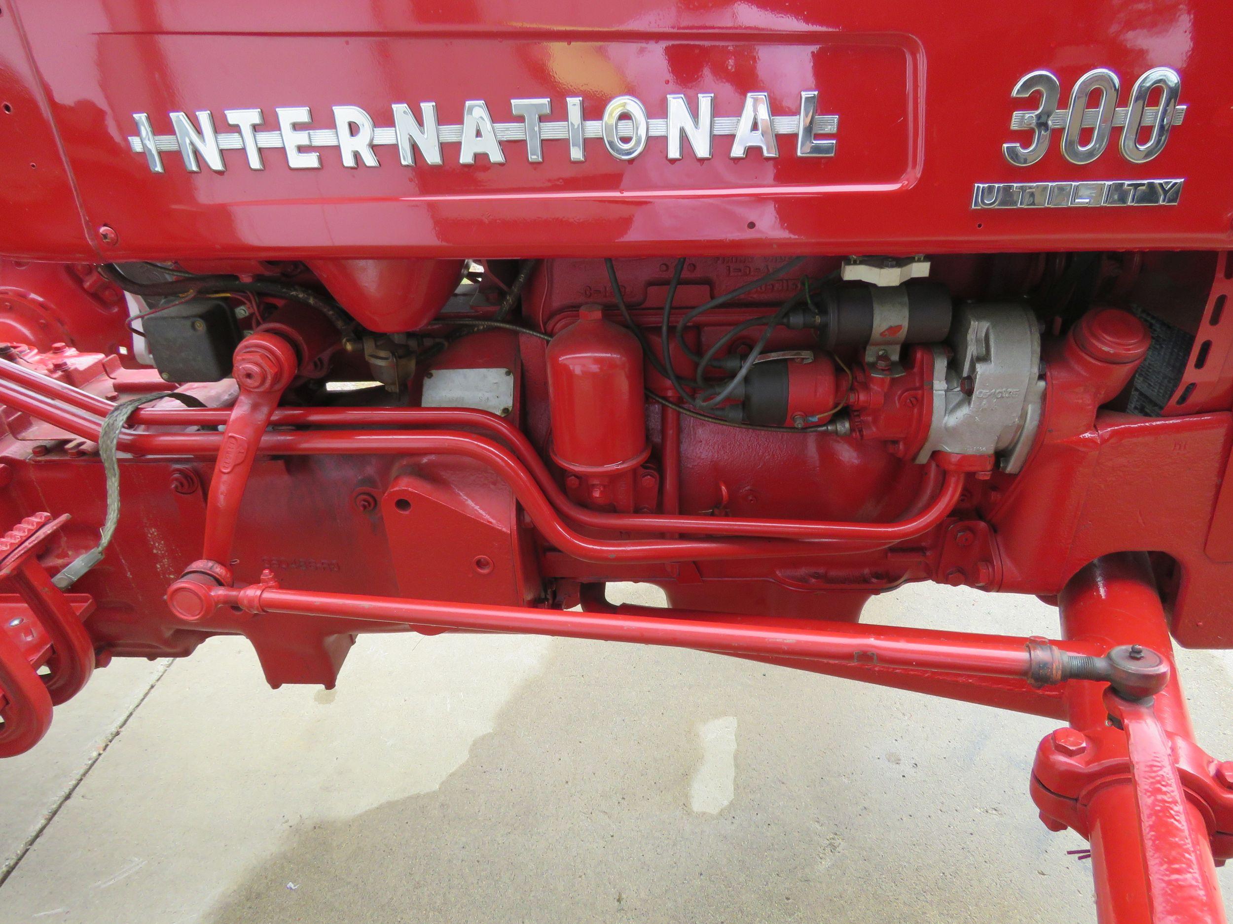 1955 Internattional 300 Utility Tractor
