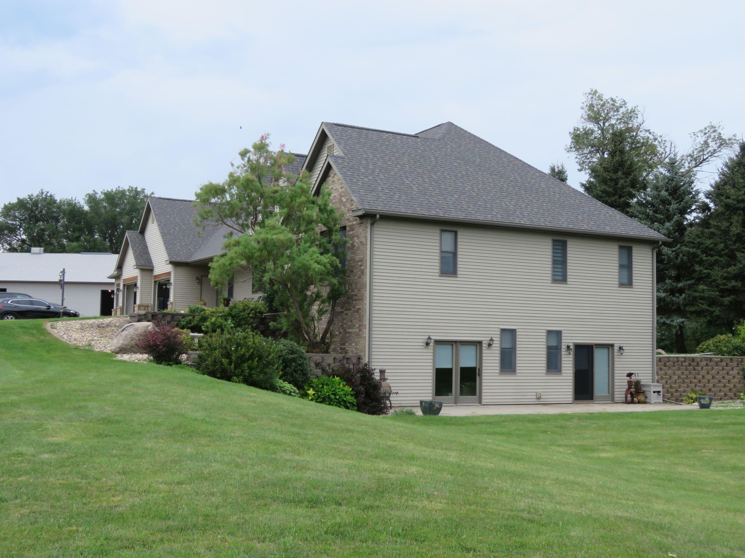 Amazing 25.73 acre Acreage with Home and Shop and Pasture