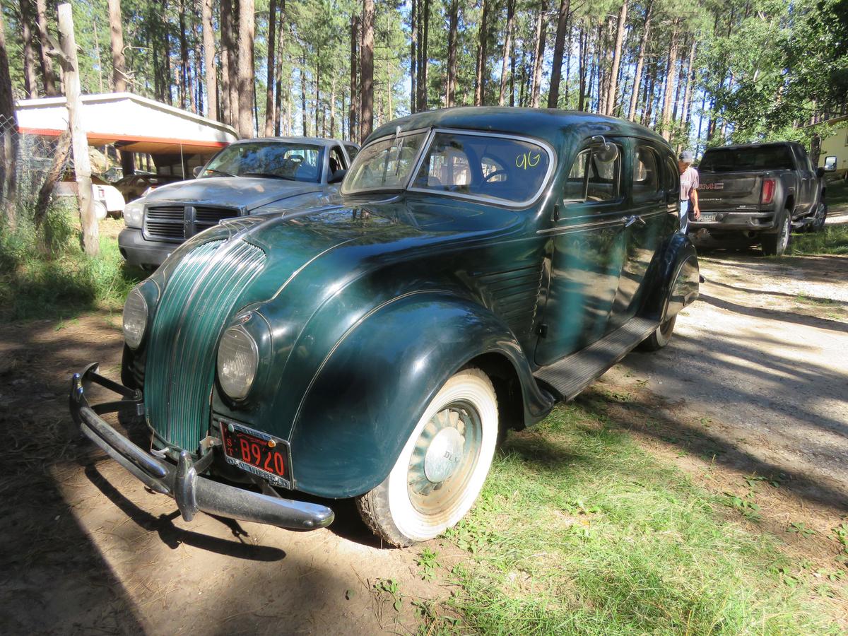 1934 DeSoto Air Flow 4 dr Sedan