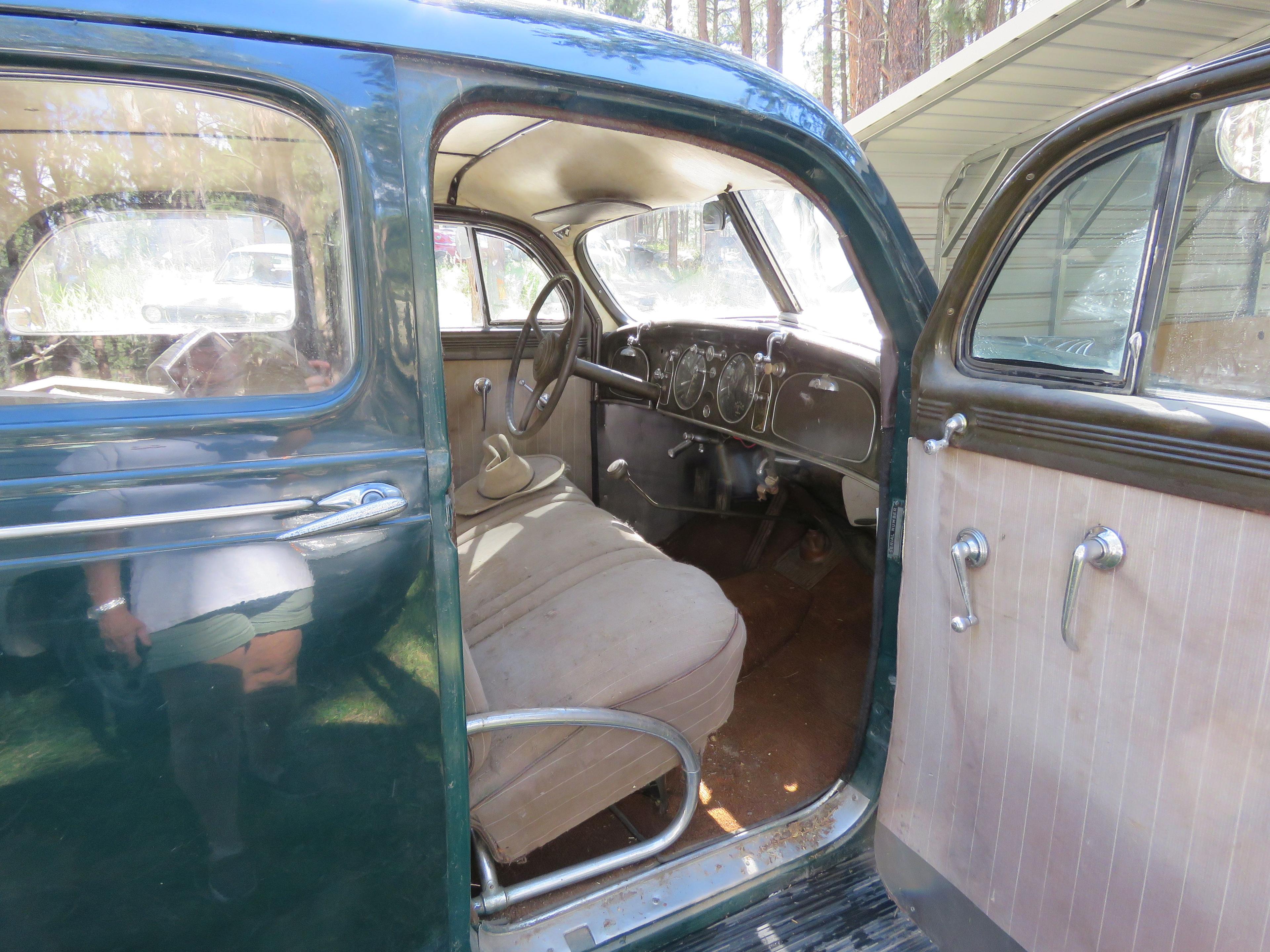 1934 DeSoto Air Flow 4 dr Sedan