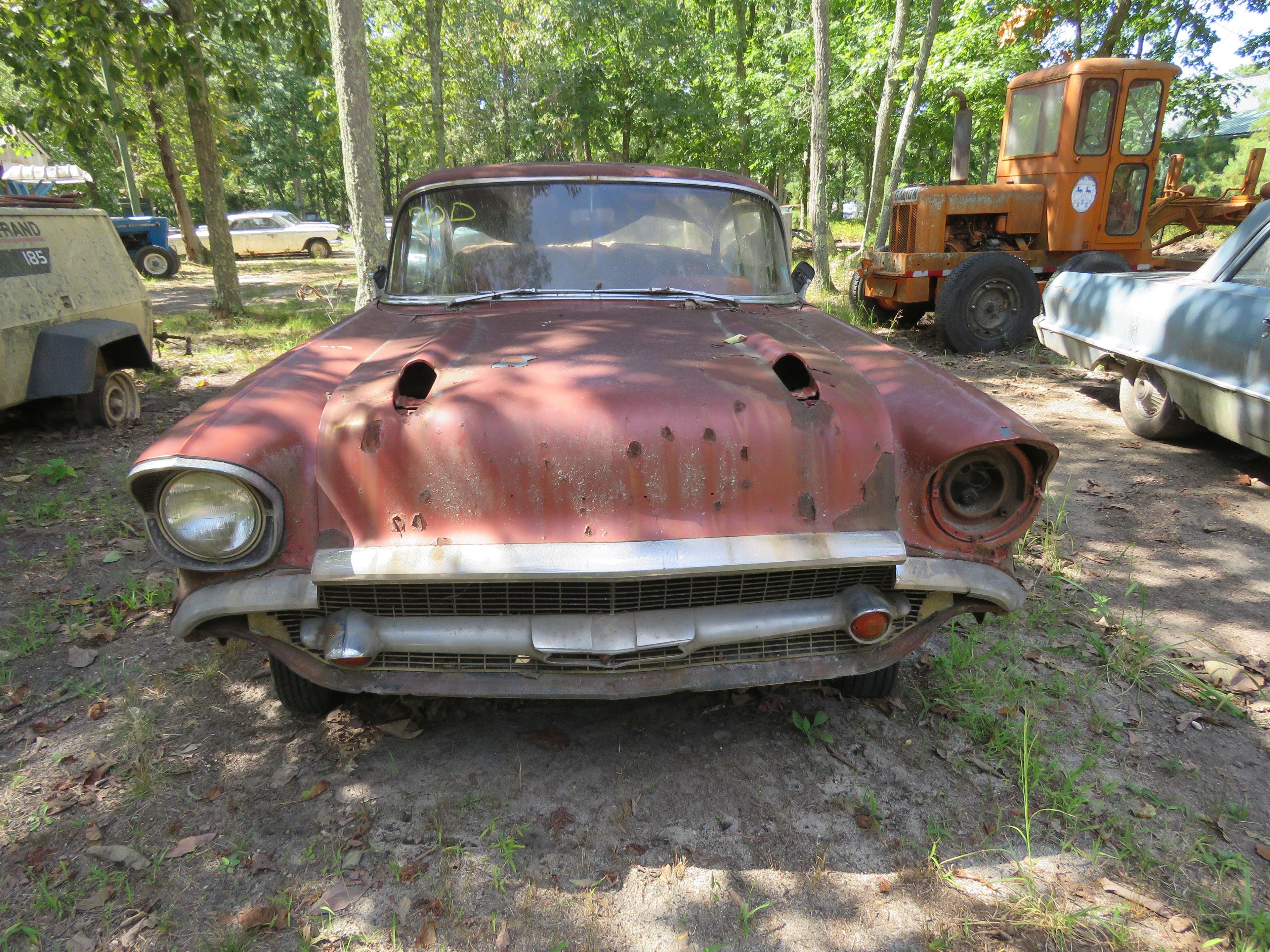 1957 Chevrolet 2dr HT