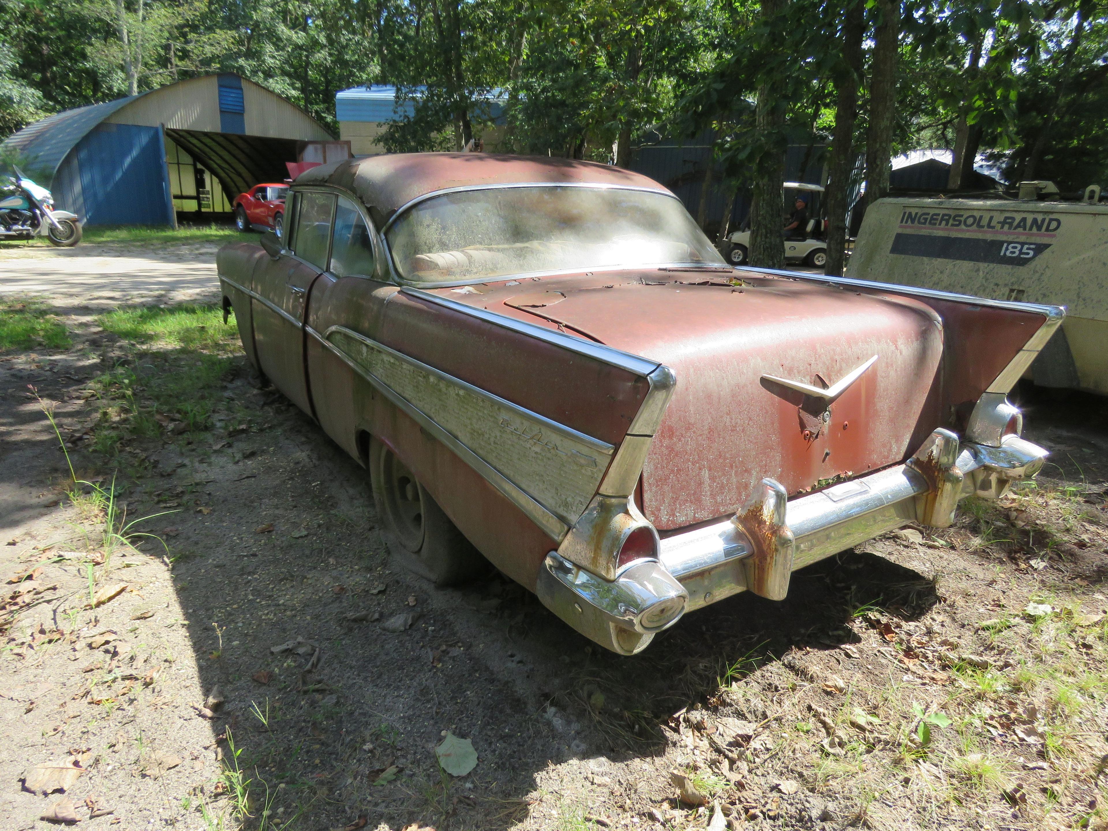 1957 Chevrolet 2dr HT