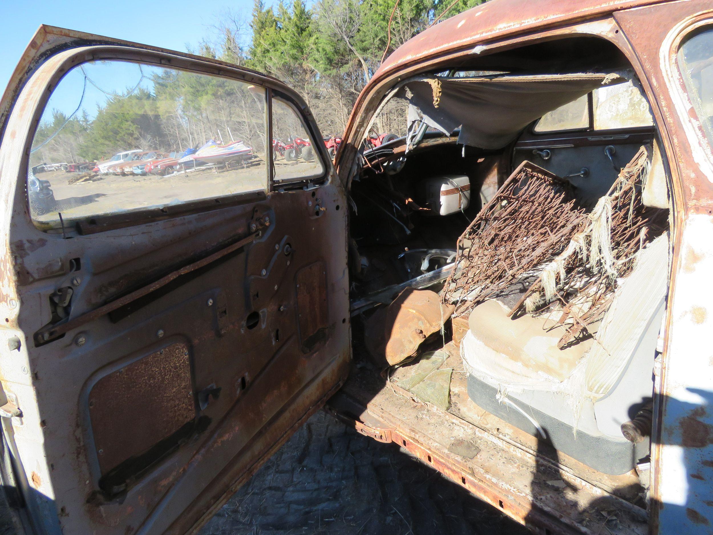 1948 Chevrolet Fleetline 2dr Sedan