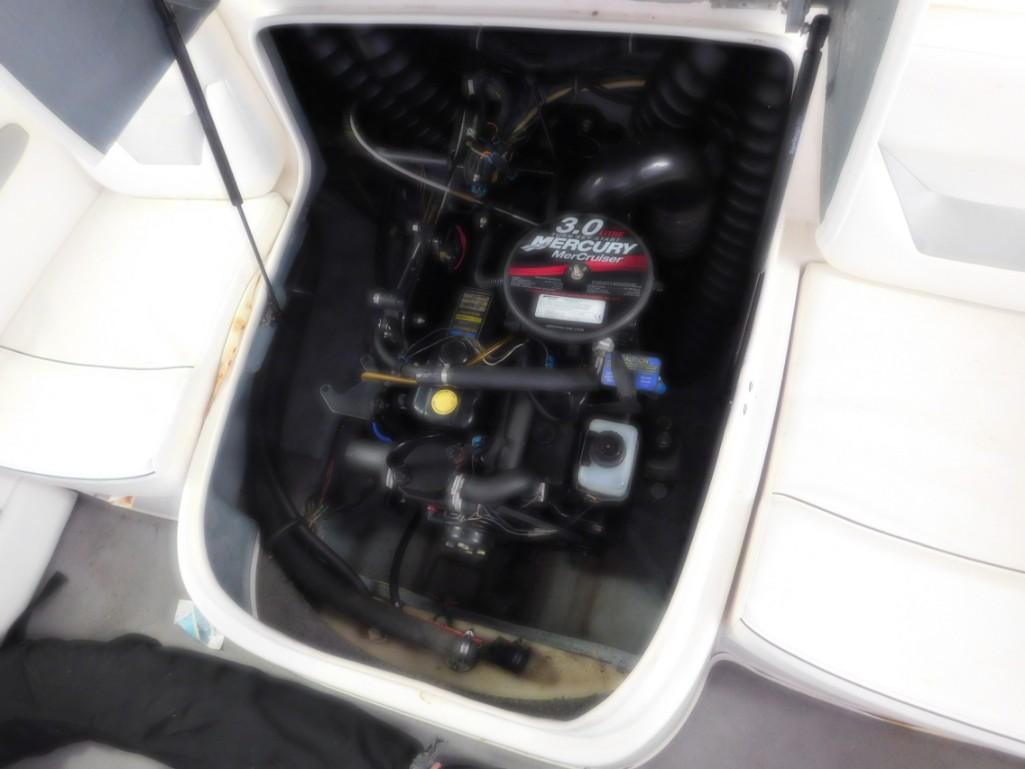 2008 Bayline 185 Boat Mercruiser IO Engine