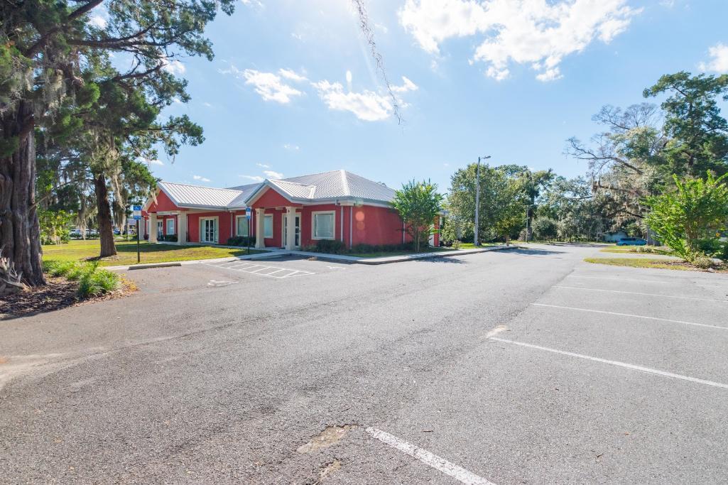 10,340 sq ft CBS Commercial Building with metal roof