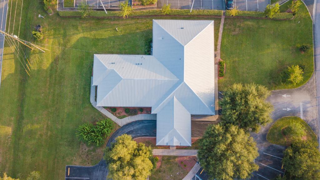 4,924 sq ft CBS Commercial Building with metal roof