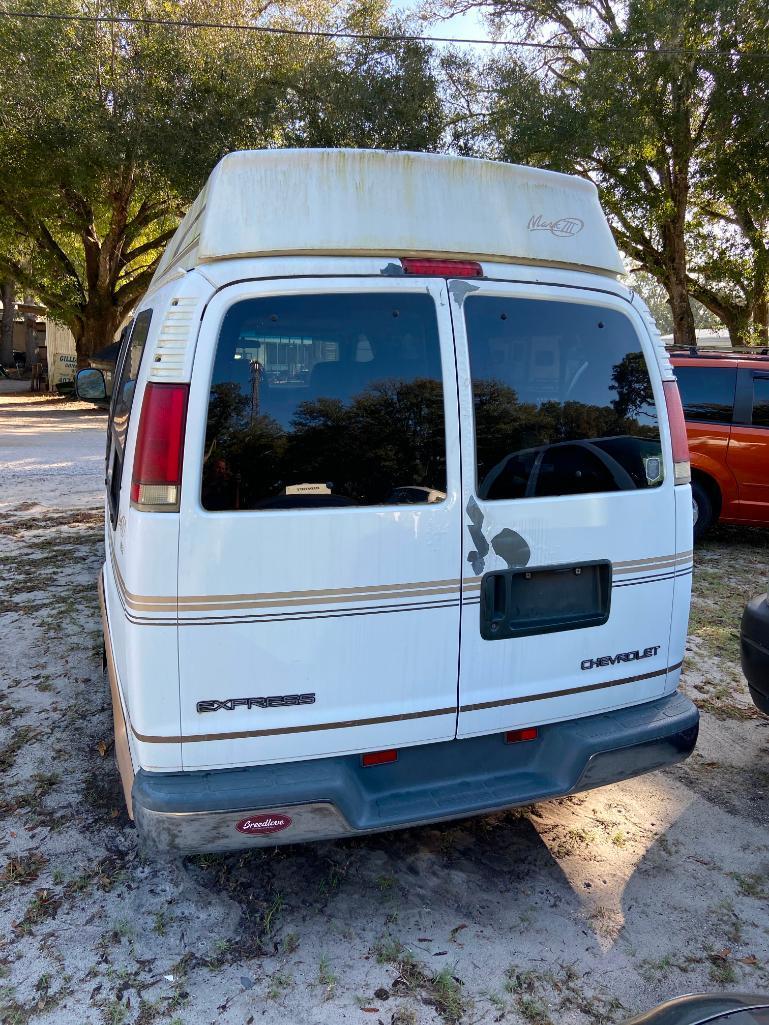 2000 Chevrolet Express Van, VIN # 1GBFG15R8Y1253421