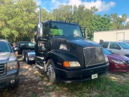 2001 Volvo VNL Truck, VIN # 4V4NC9UG81N317400