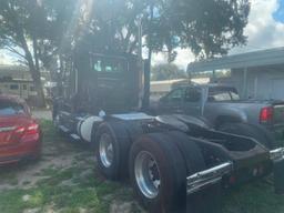 2001 Volvo VNL Truck, VIN # 4V4NC9UG81N317400