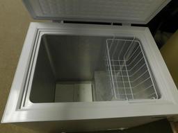 Magic Chef Small Chest Freezer, Model # HMCF5WE