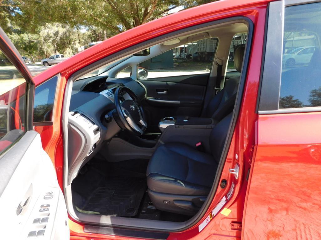 2013 Toyota Prius v Passenger Car, VIN # JTDZN3EU6D3187643