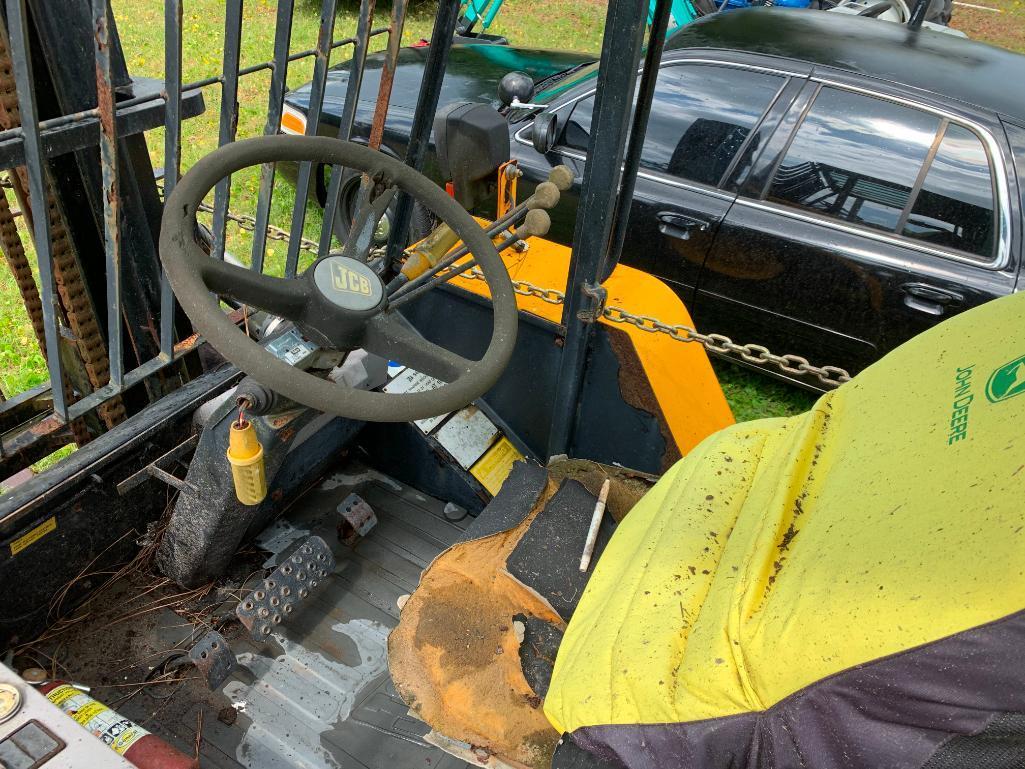 JCB 940RTFL all terrain 8,000lb forklift