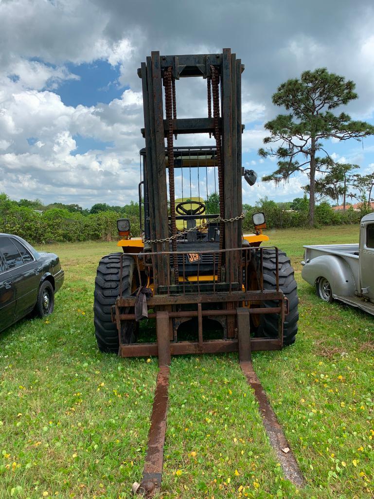 JCB 940RTFL all terrain 8,000lb forklift