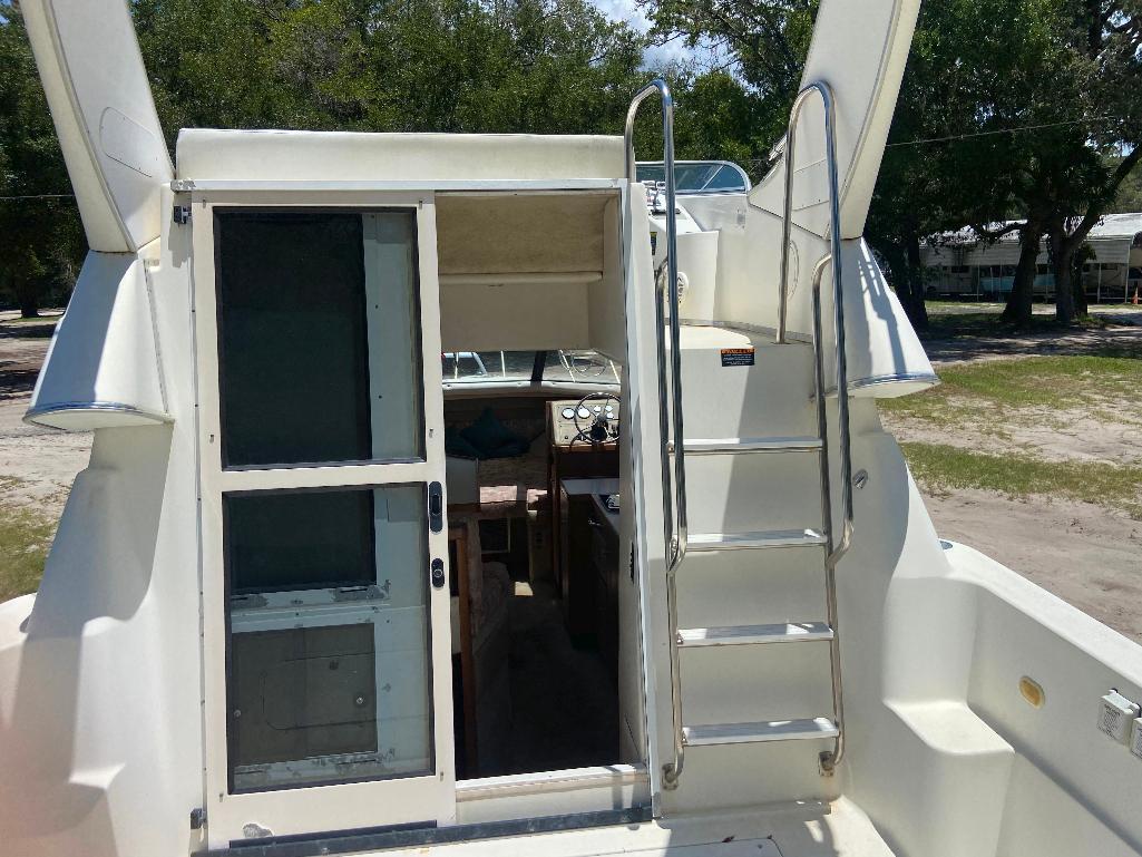 1999 Bayliner 30' Boat and Trailer