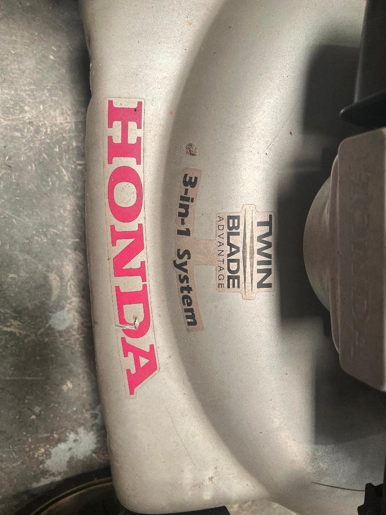 Honda Twin Blade 3 in 1 System with Mower Smart Drive