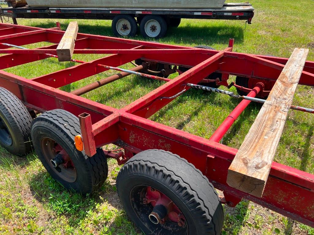 Homemade trailer-former base of mobile home