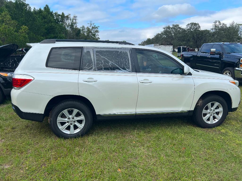 2013 Toyota Highlander Multipurpose Vehicle (MPV), VIN # 5TDZA3EH7DS043788