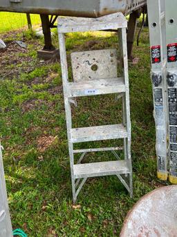 4' Step Ladder