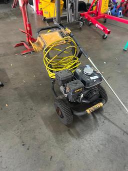 Dewalt 3600 PSI 2.5 GPM Pressure Washer