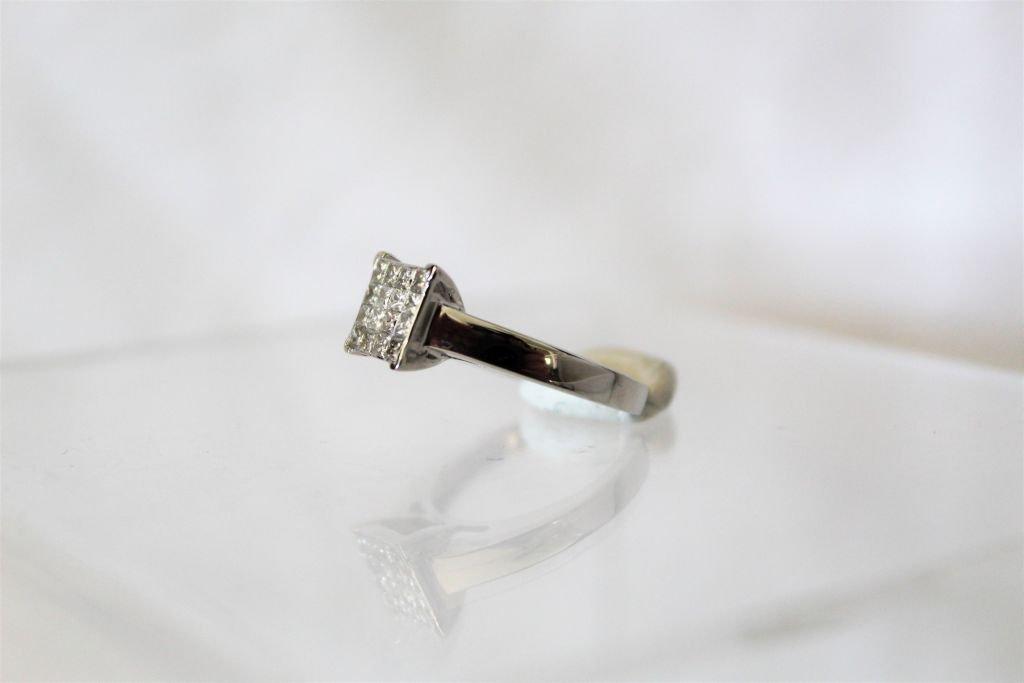 Princess Cut Diamond Estate Ring